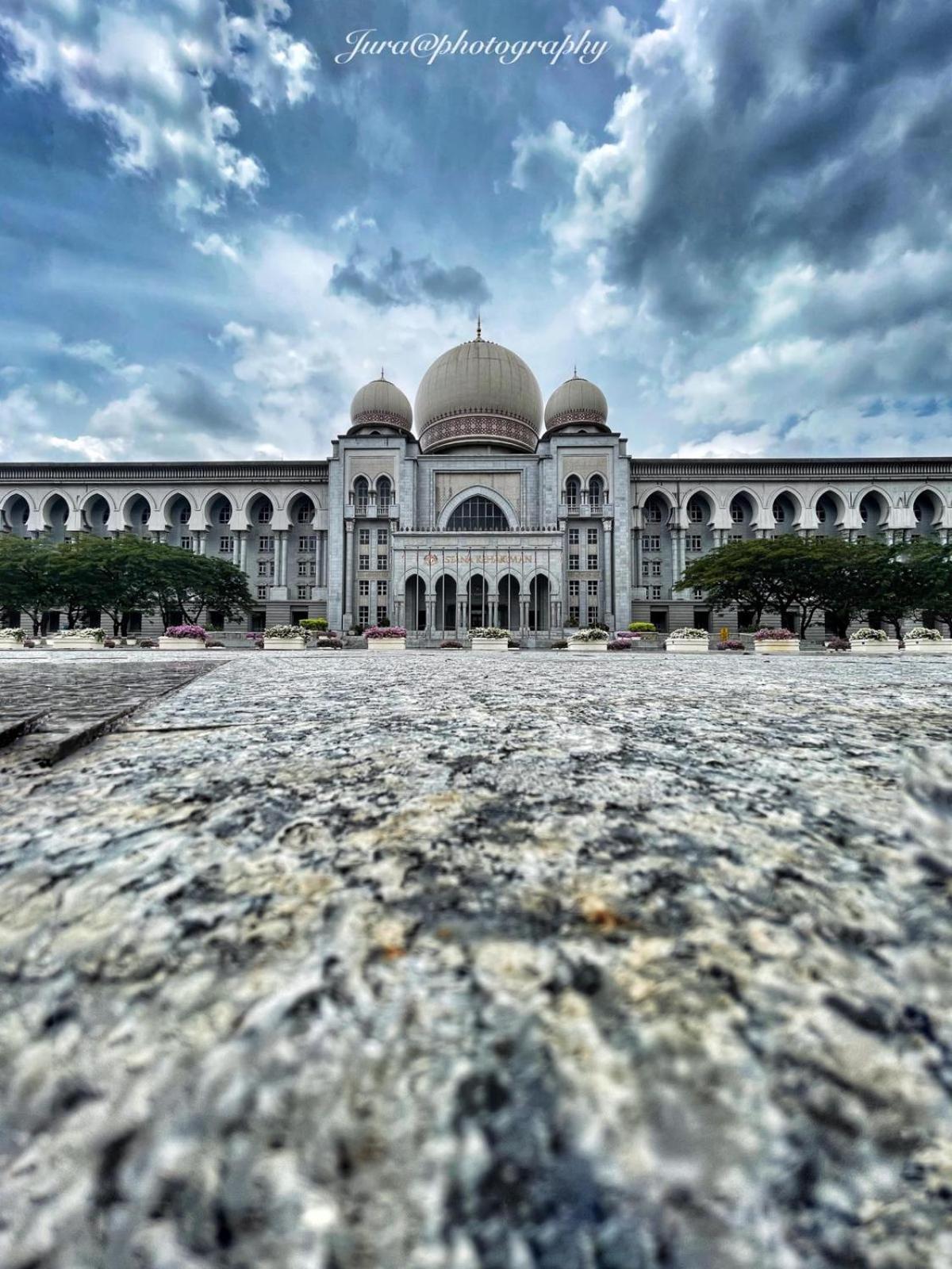 Putrajaya Transit Romestay Exterior photo